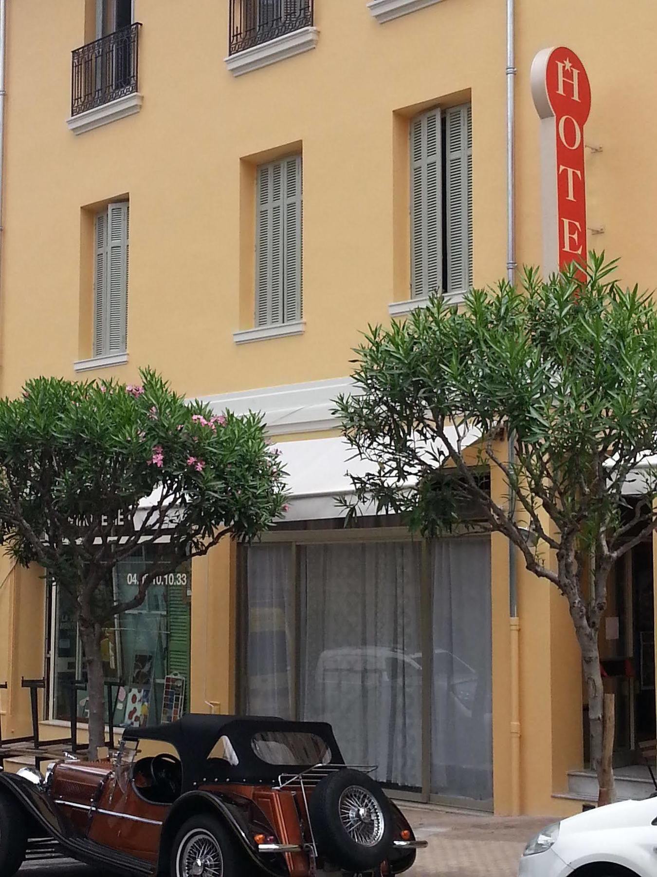 Hotel De Belgique A ม็องตง ภายนอก รูปภาพ